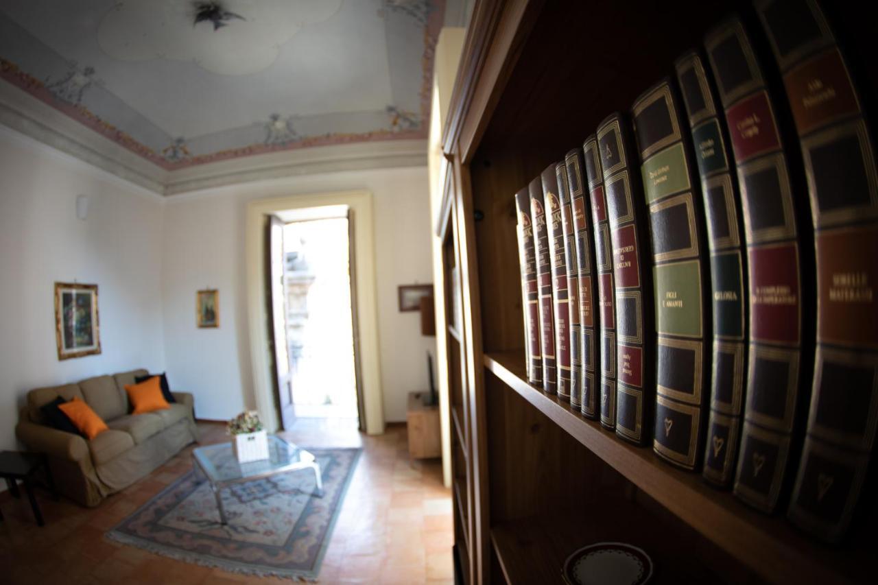 Flavio Gioia Suite ซาแลร์โน ภายนอก รูปภาพ